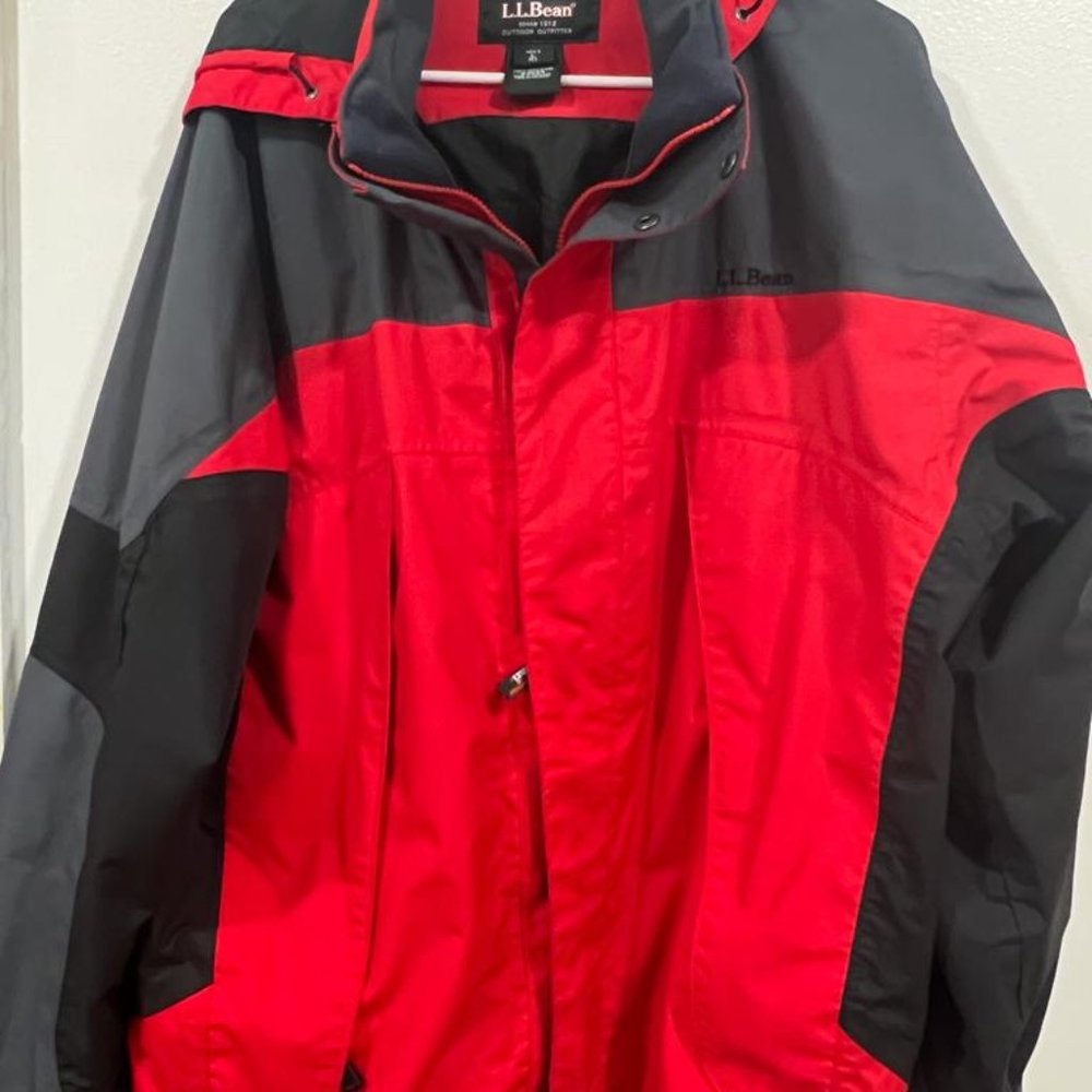L.L.Bean men's hoodie zippered waterproof parka jacket size L (Large) 100% Nylon